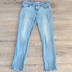 LEVI’S MID RISE SKINNY JEANS
